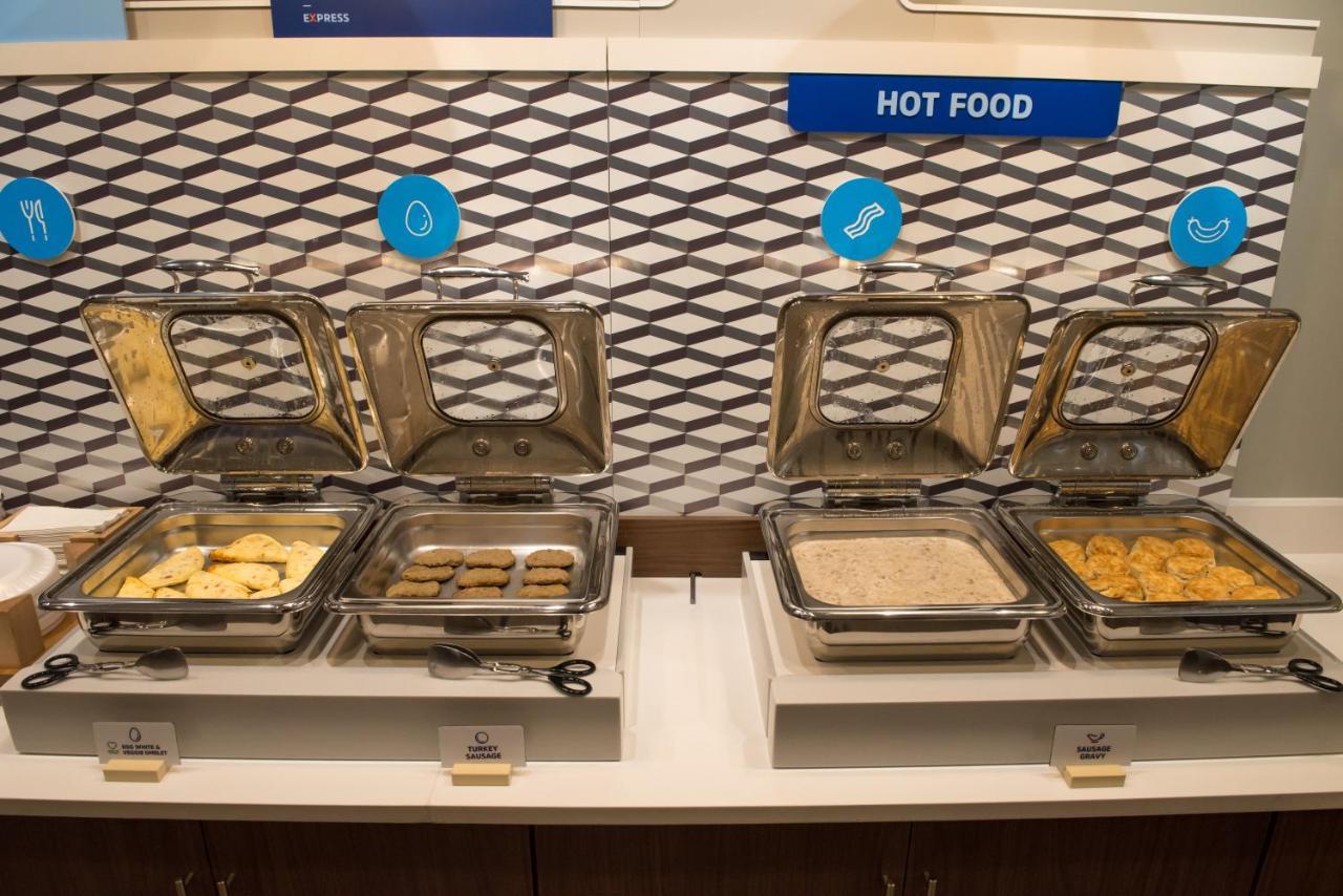 Holiday Inn Express&Suites - Louisville N - Jeffersonville, an IHG Hotel Extérieur photo