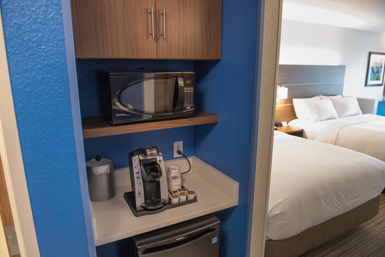 Holiday Inn Express&Suites - Louisville N - Jeffersonville, an IHG Hotel Extérieur photo